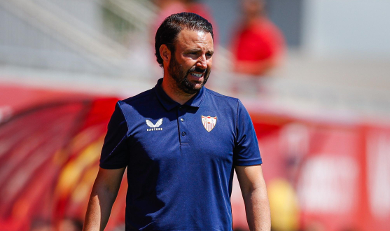 Lolo Rosano, entrenador del Sevilla FC Juvenil A
