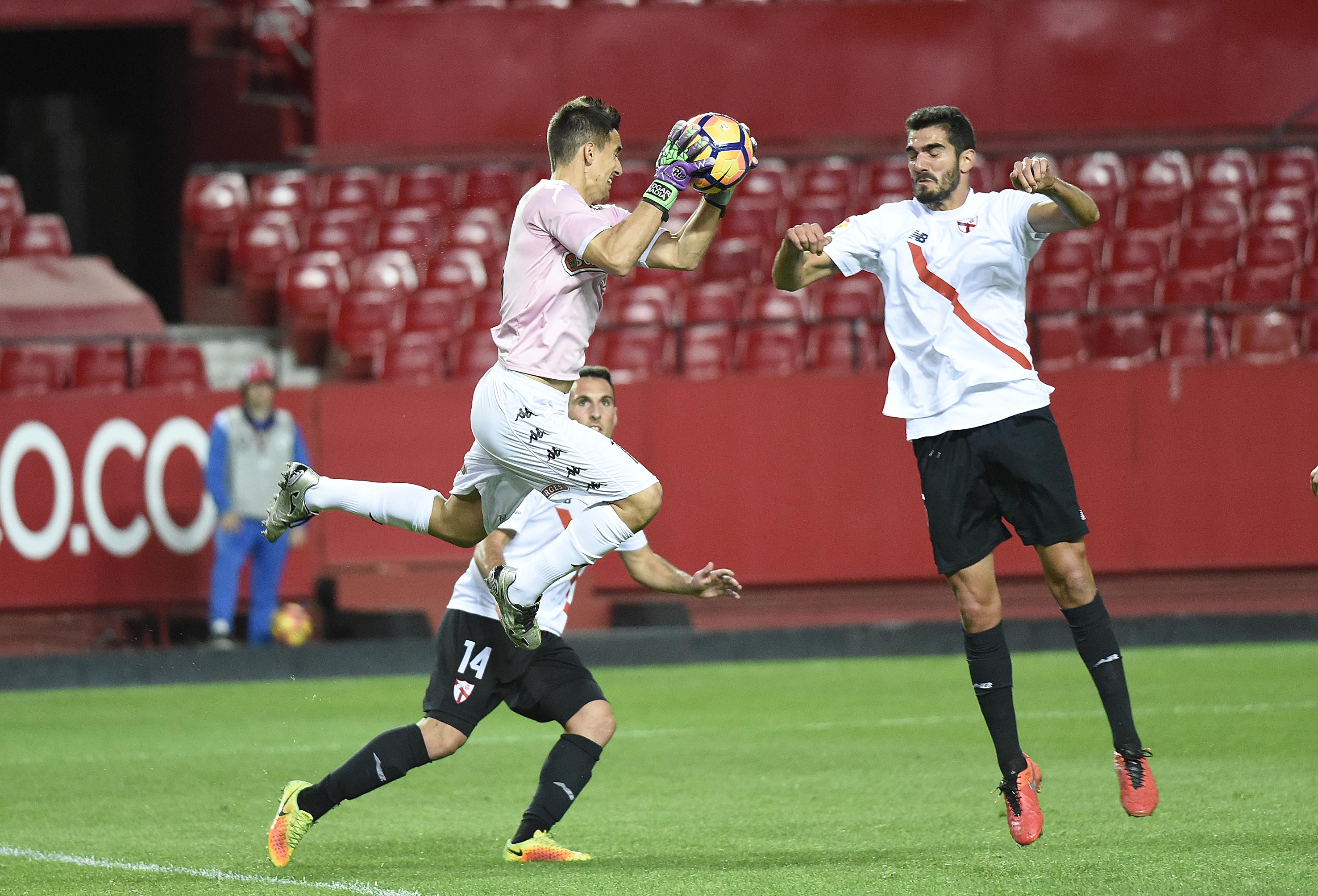Bernardo Cruz del Sevilla Atlético ante el Reus