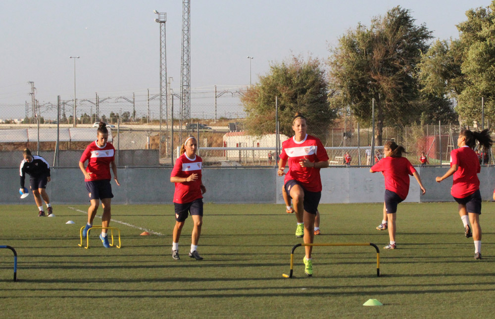 El Sevilla Femenino en un entrenamiento