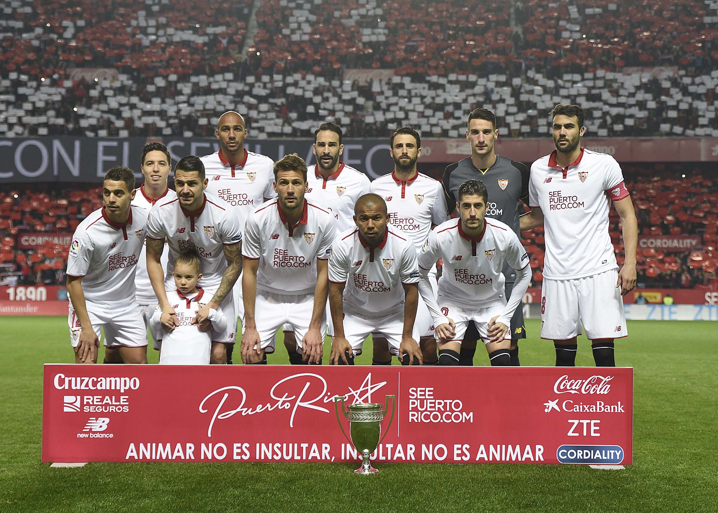 Once titular del Sevilla FC ante el Real Madrid con la Copa de Andalucía