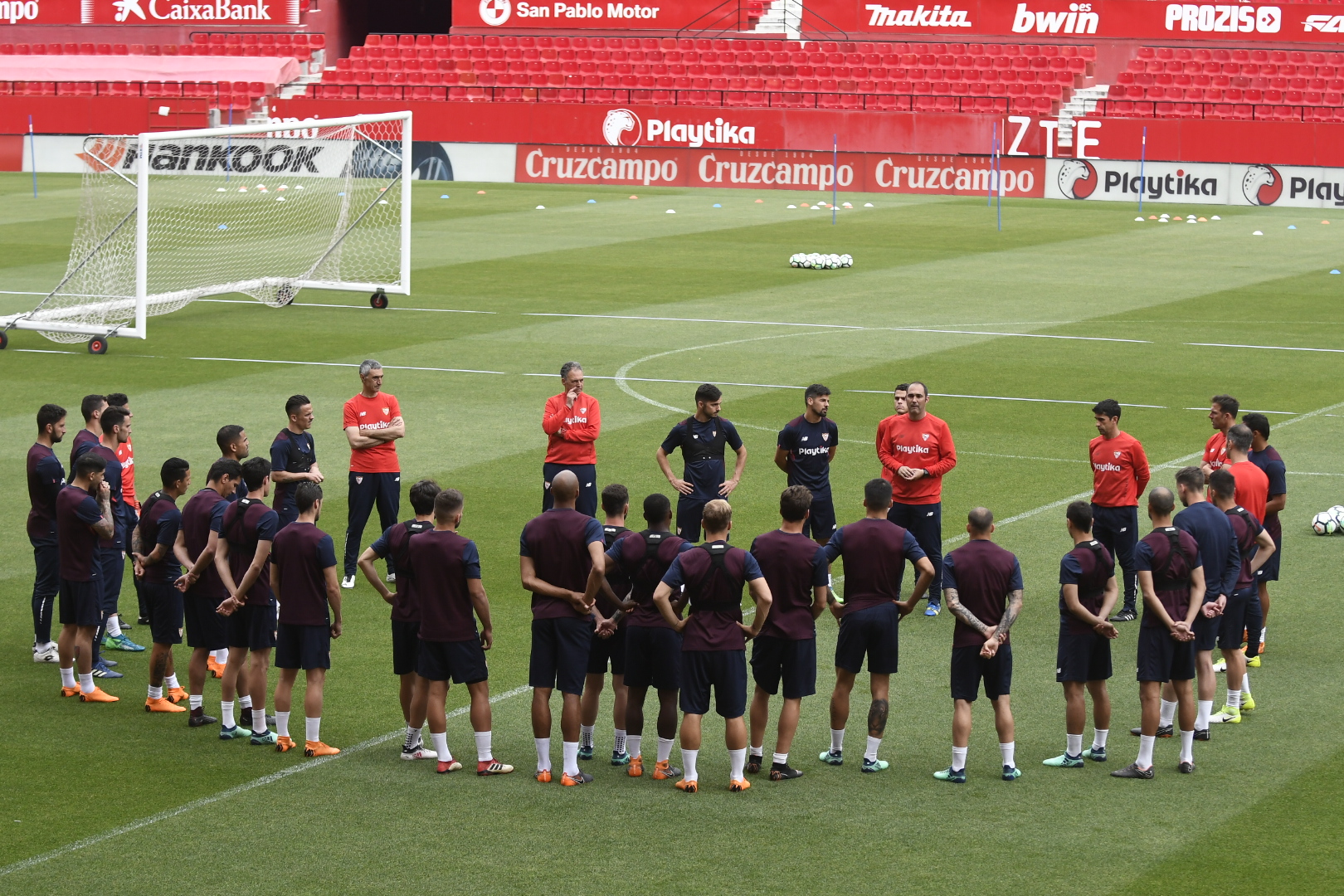 Entrenamiento del Sevilla FC en el Sánchez-Pizjuán