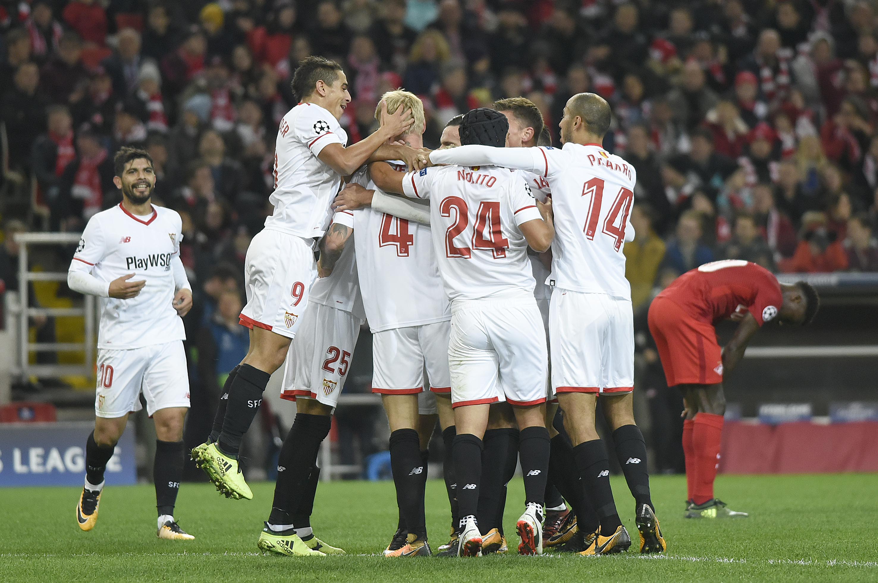 Gol de Kjaer en el Spartak-Sevilla FC