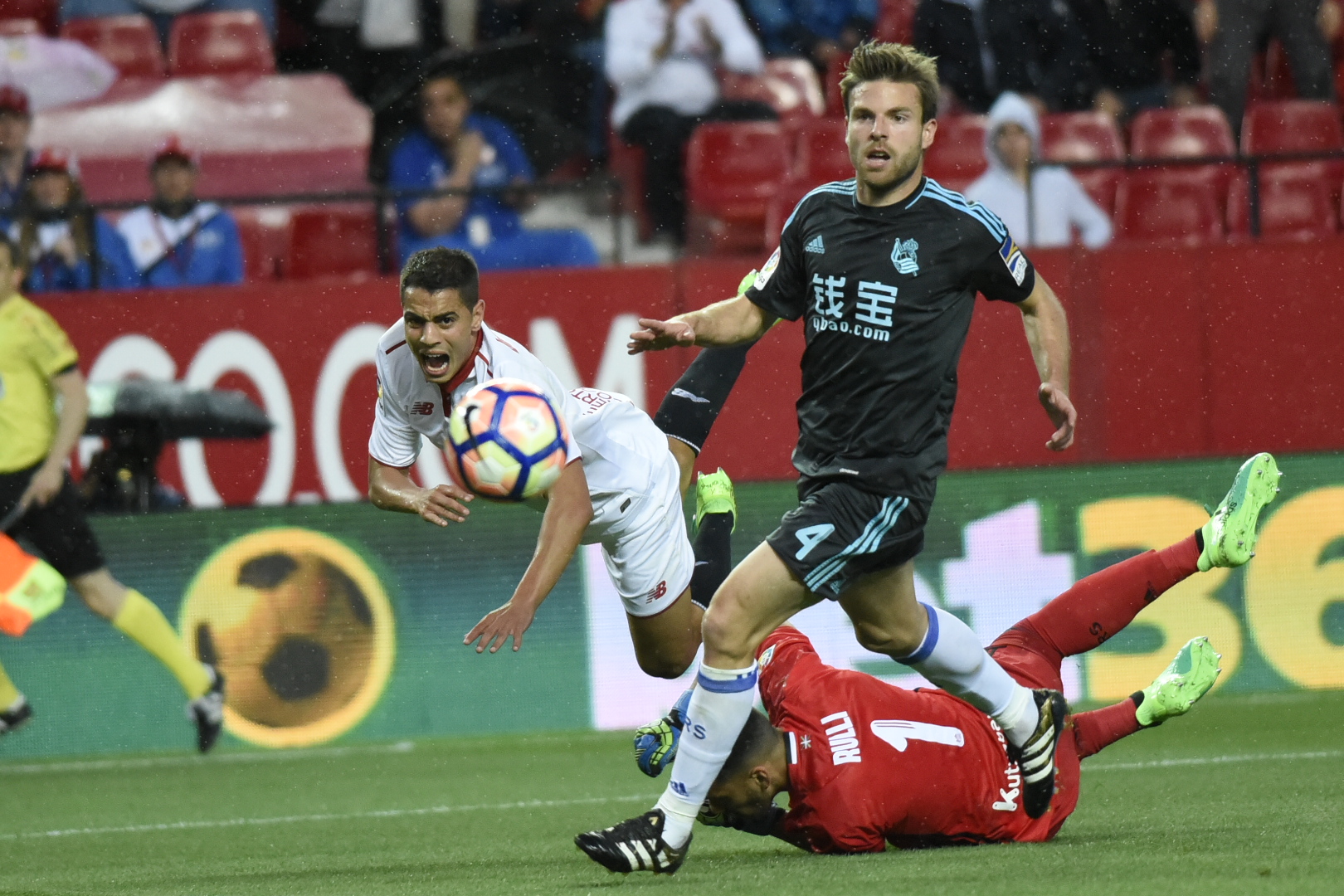 Ocasión de Ben Yedder en el Sevilla-Real Sociedad de la 16/17