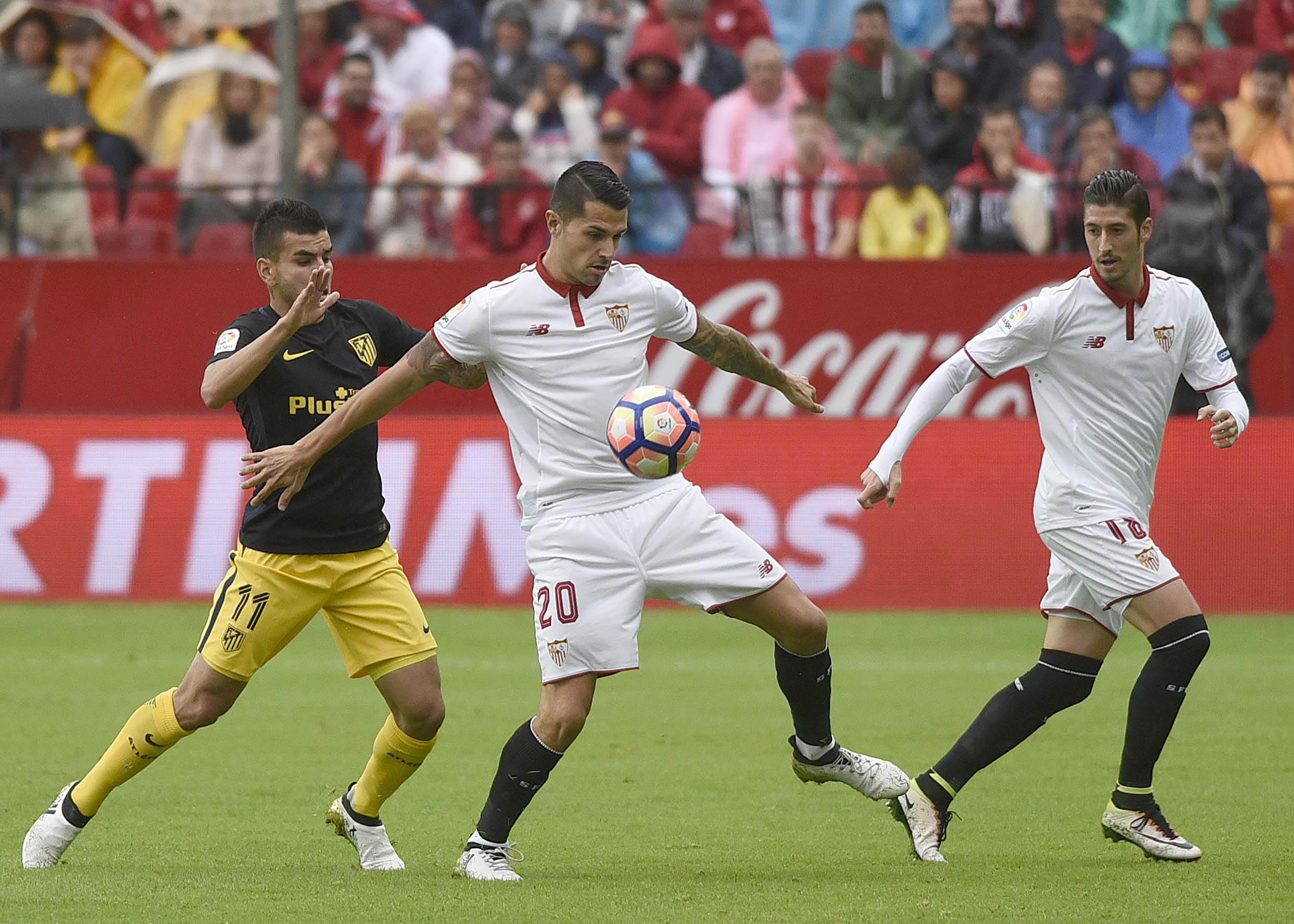Vitolo en el Sevilla-Atlético de la 16-17
