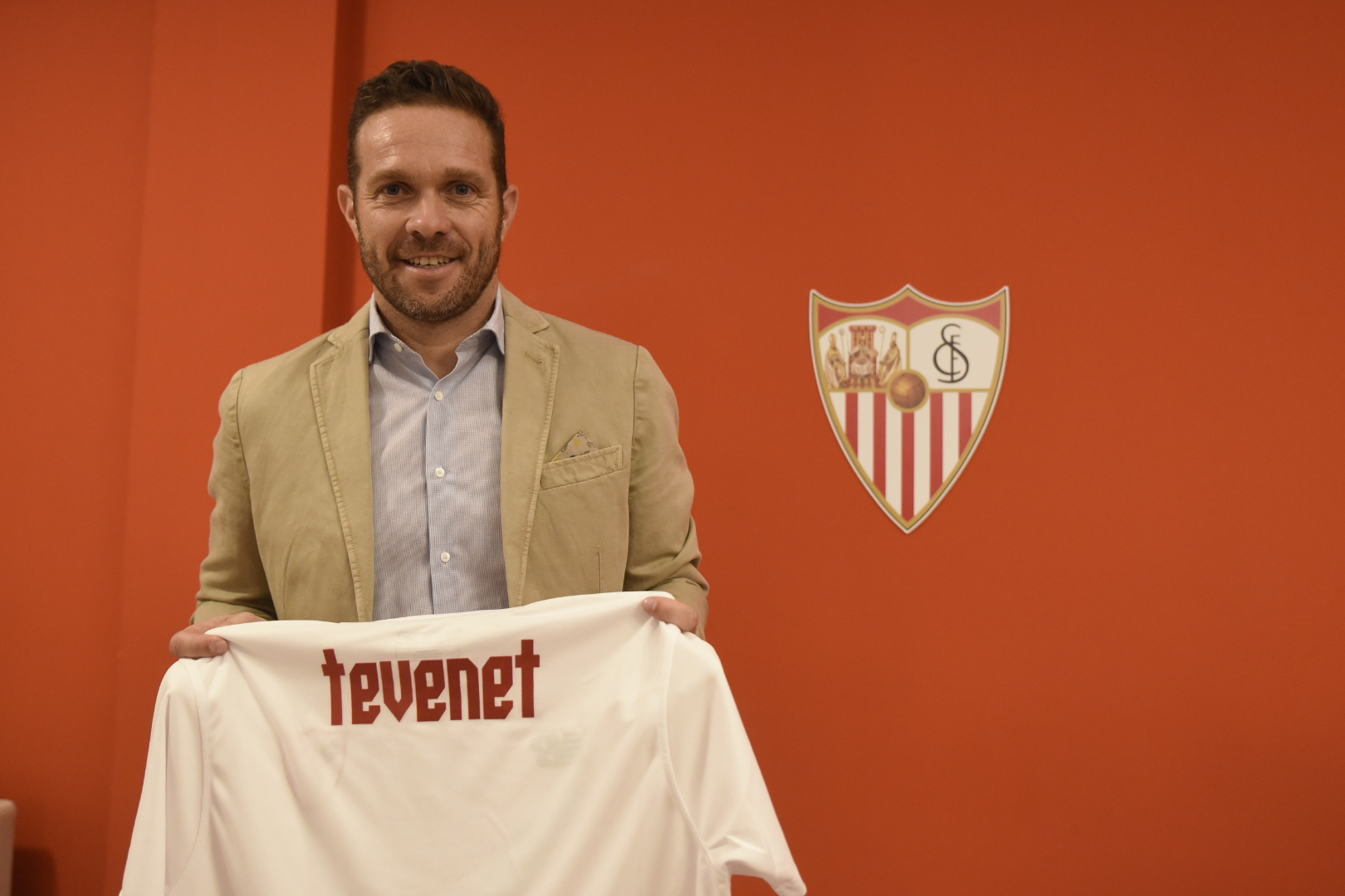 Luis Tevenet, entrenador del Sevilla Atlético