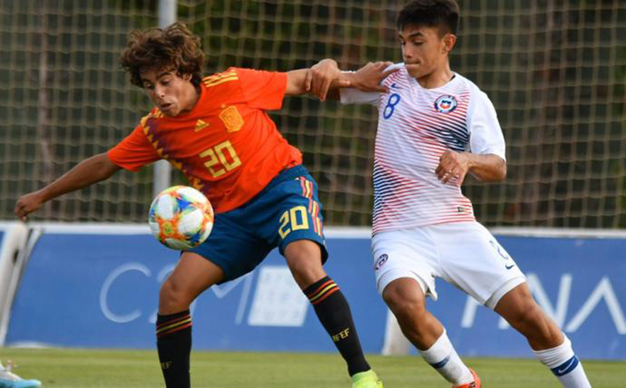 Carlos Álvarez, en un partido con la selección española