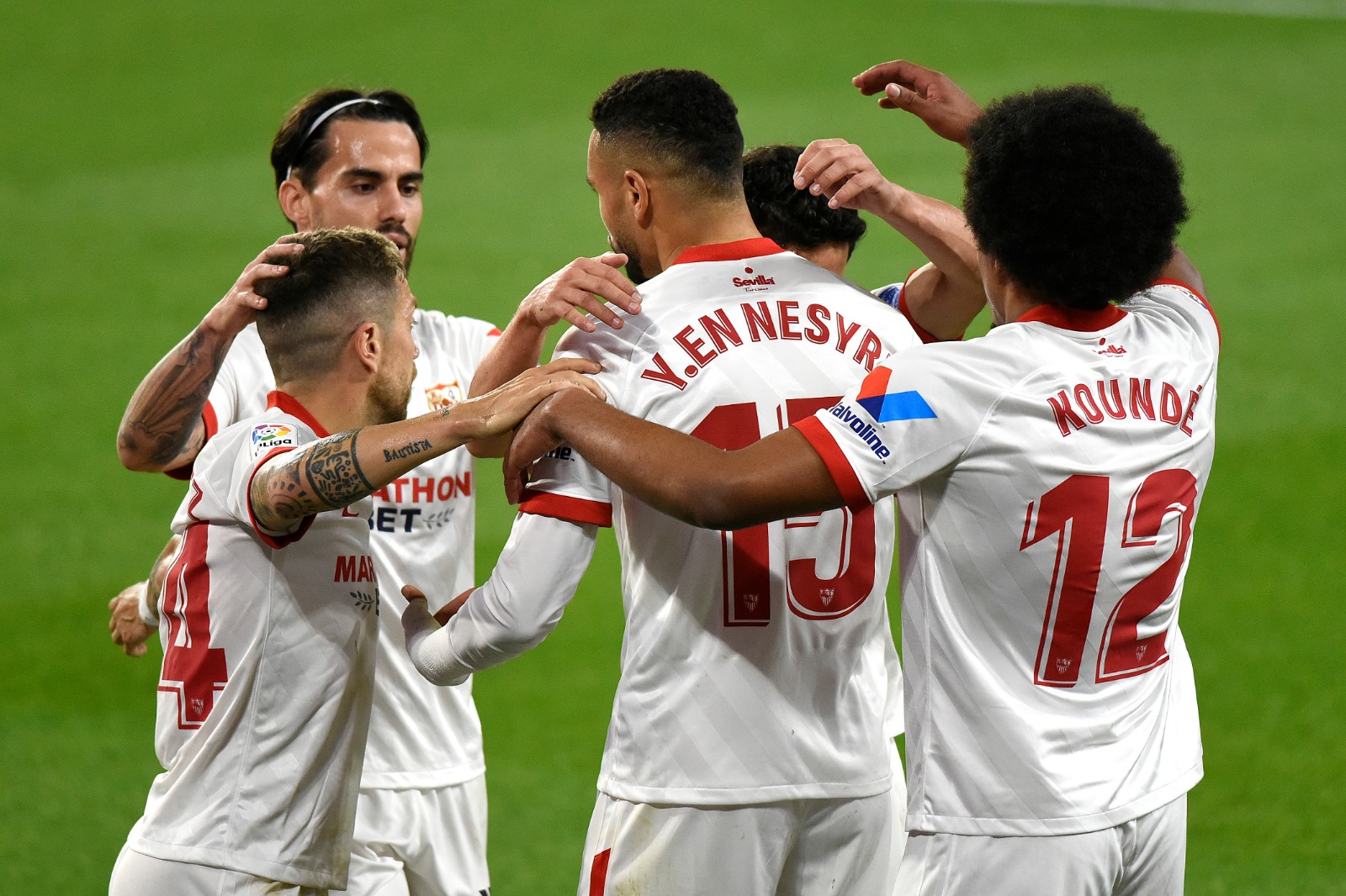 Los jugadores del Sevilla FC celebran el gol en El Gran Derbi