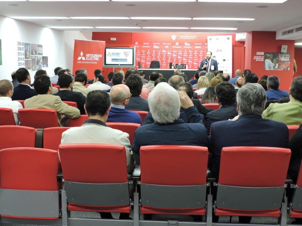 La sala de prensa del Ramón Sánchez-Pizjuán durante un acto del Club de Empresas