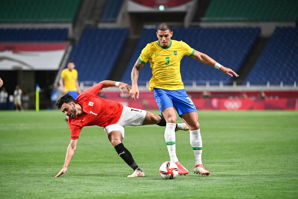 Diego Carlos con Brasil ante Egipto