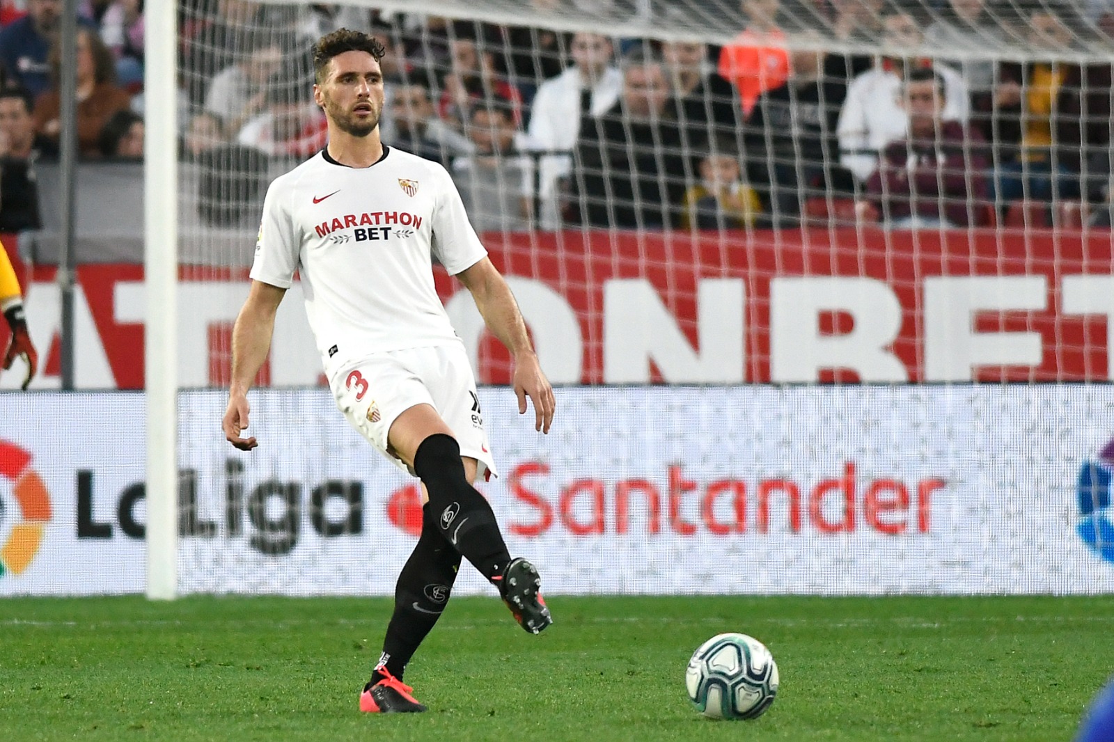 Sergi Gómez del Sevilla FC ante el Deportivo Alavés
