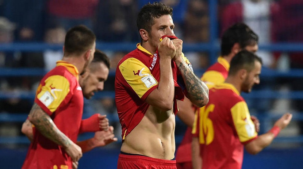 Celebración de gol de Jovetic con Montenegro