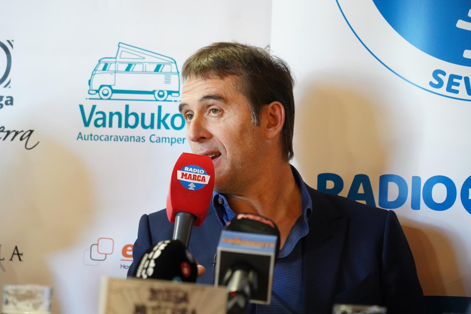 Julen Lopetegui on the Radio Marca Sevilla talk show