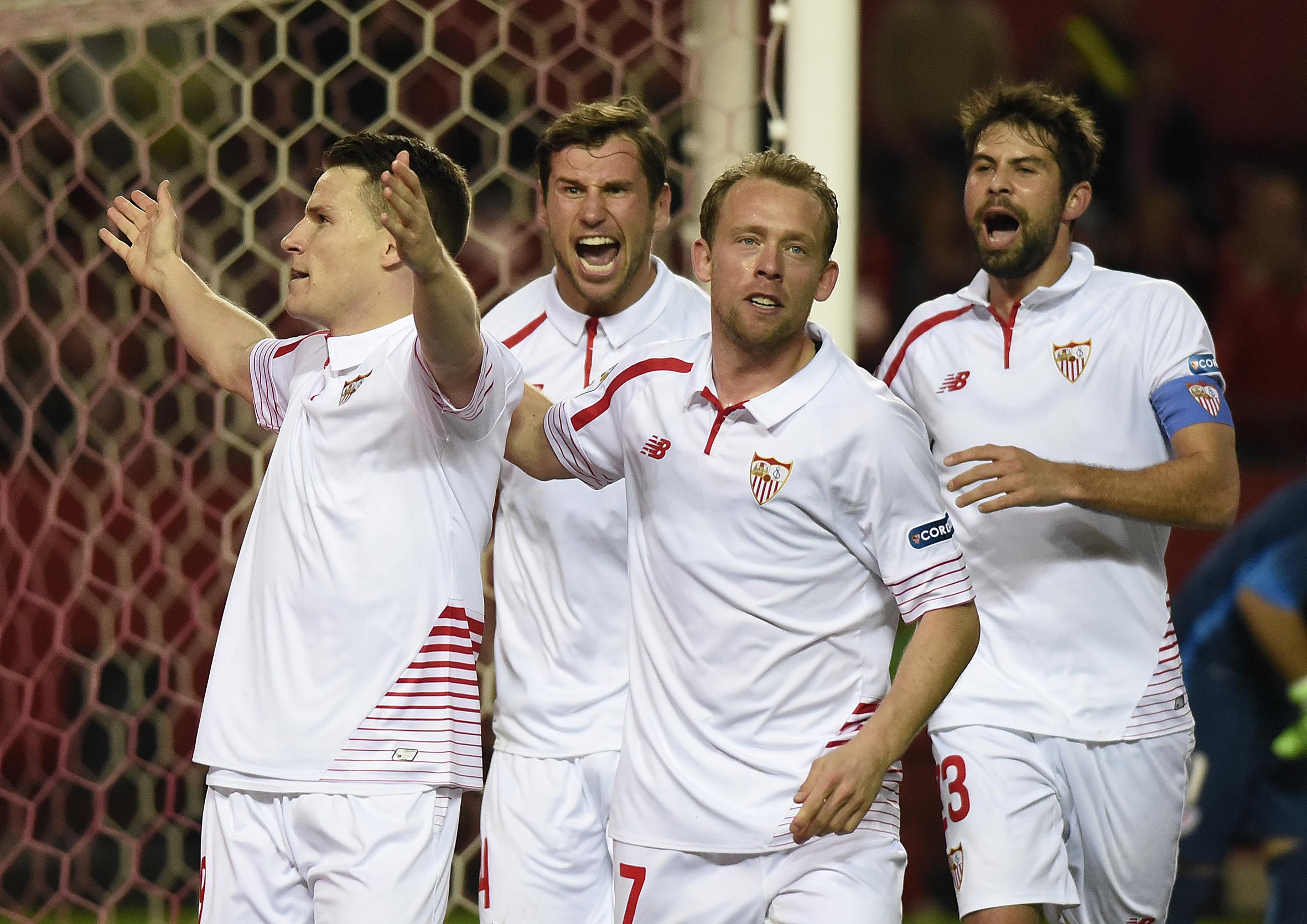 Celebración del gol de Gameiro en el Sevilla FC-Athletic Club
