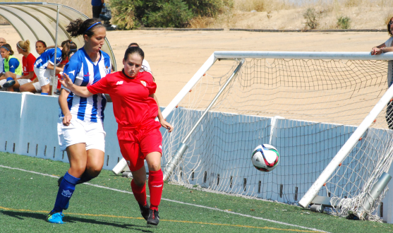 Natalia Montilla en el partido entre el SC Huelva B y el Sevilla FC