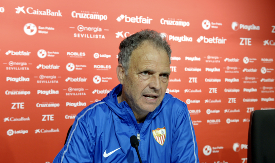 Caparrós in the press conference before CD Leganés 