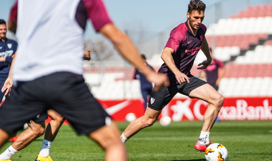 Sergi Gómez in action during a training session