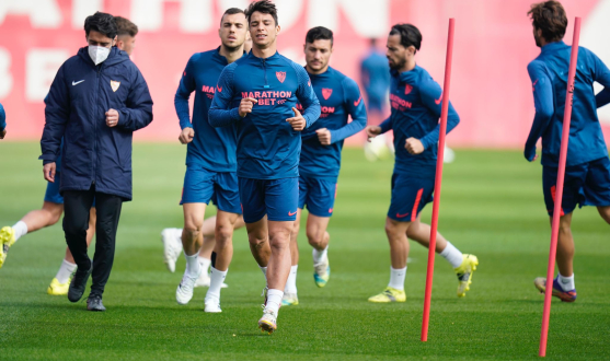 Entrenamiento del Sevilla FC el 24 de marzo