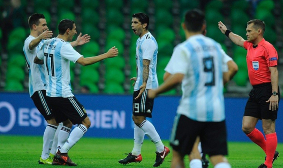Banega with the Argentinian selection