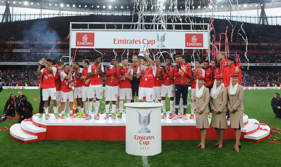 El Arsenal levanta la Emirates Cup