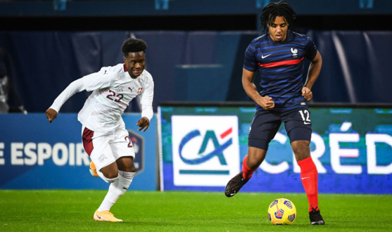 Jules Koundé, en una imagen con la sub-21 de Francia