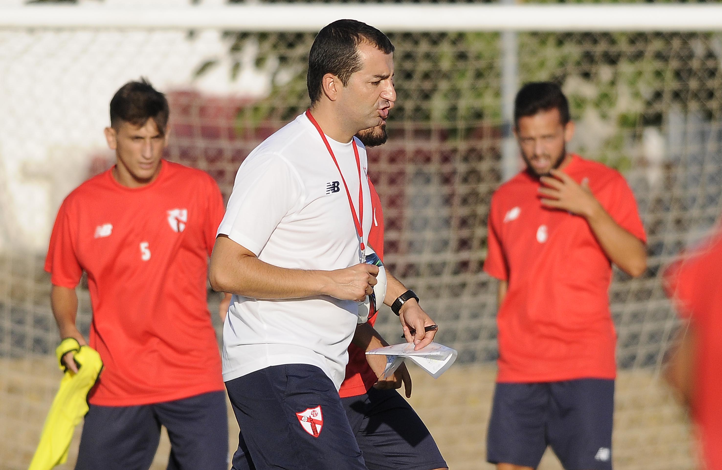 Diego Martínez en un entrenamiento del Sevilla Atlético
