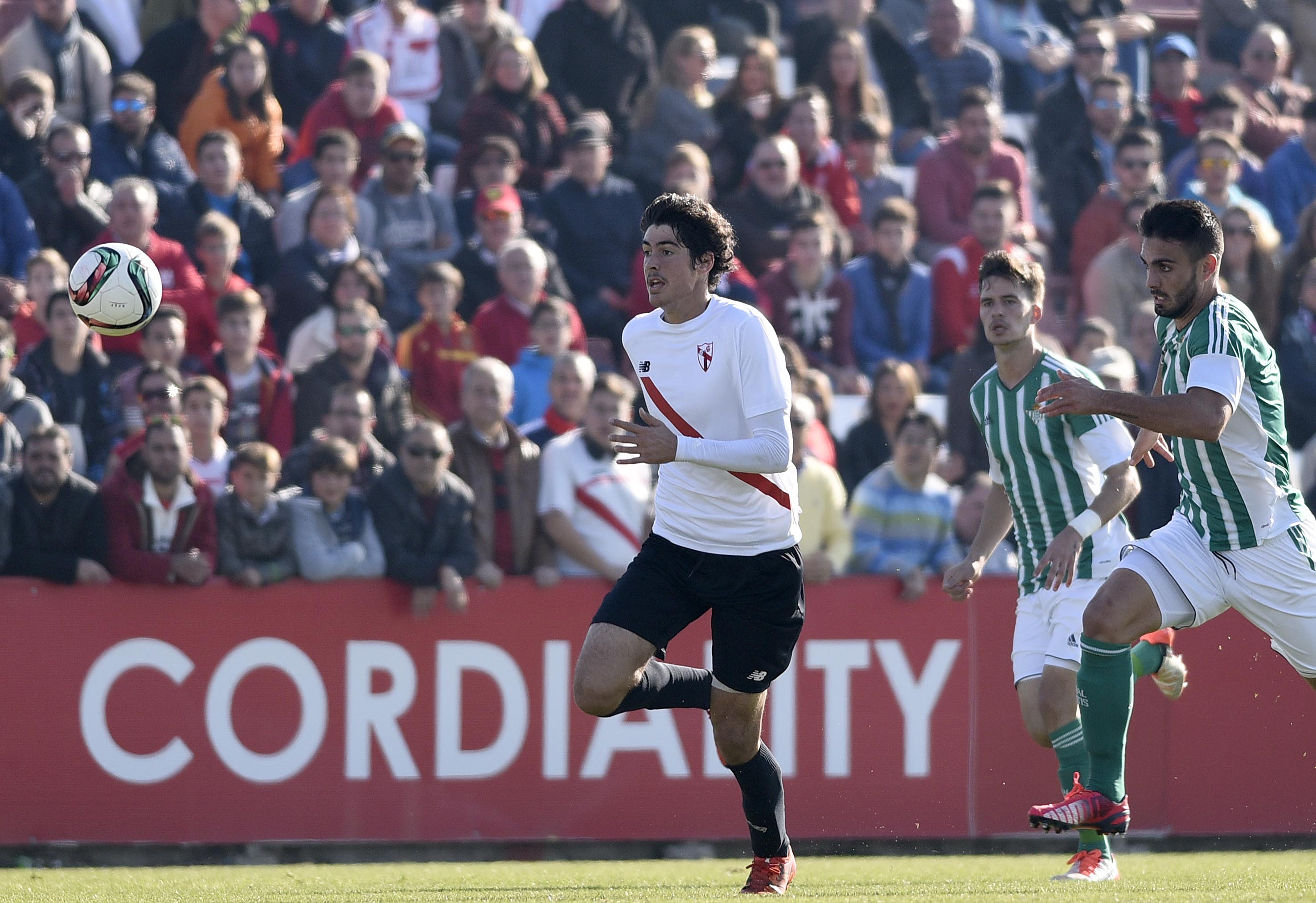 Derbi chico entre el Sevilla Atlético y el Betis B
