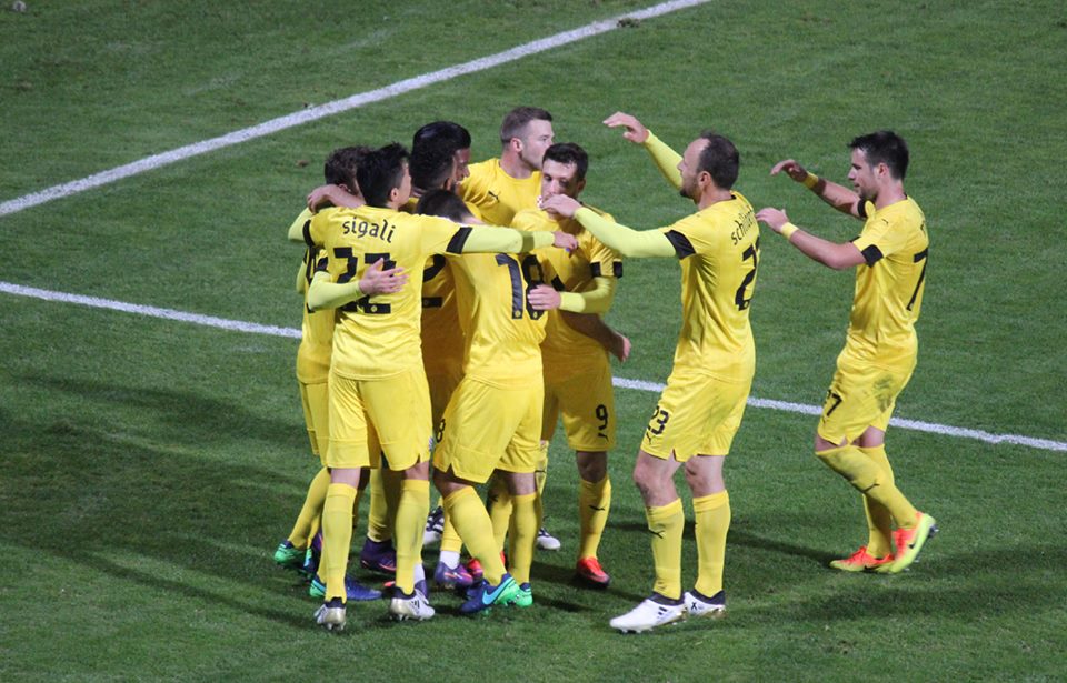 Los jugadores del Dinamo Zagreb celebran un gol