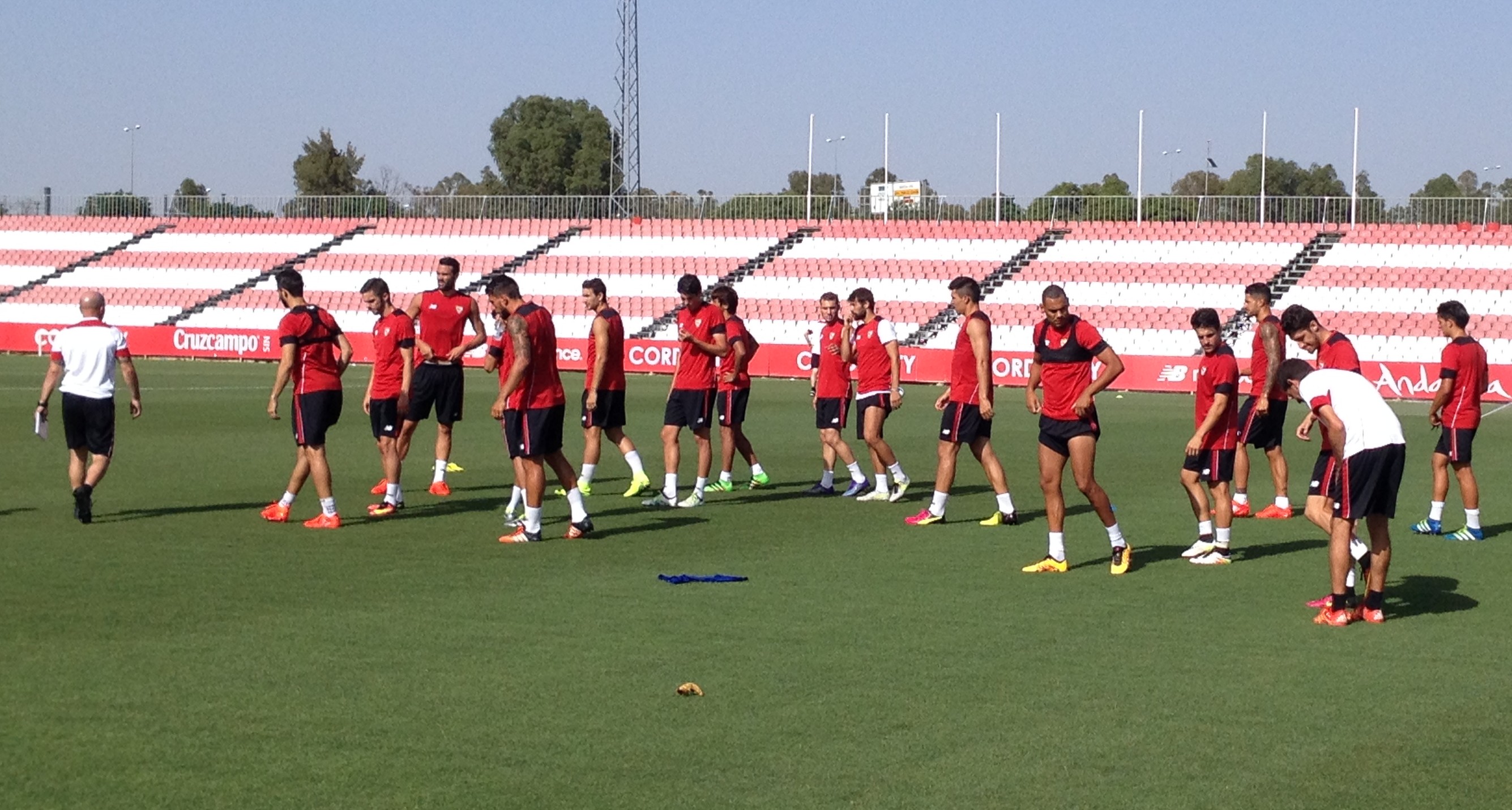 Imagen del entrenamiento del Sevilla FC del domingo 10 de julio
