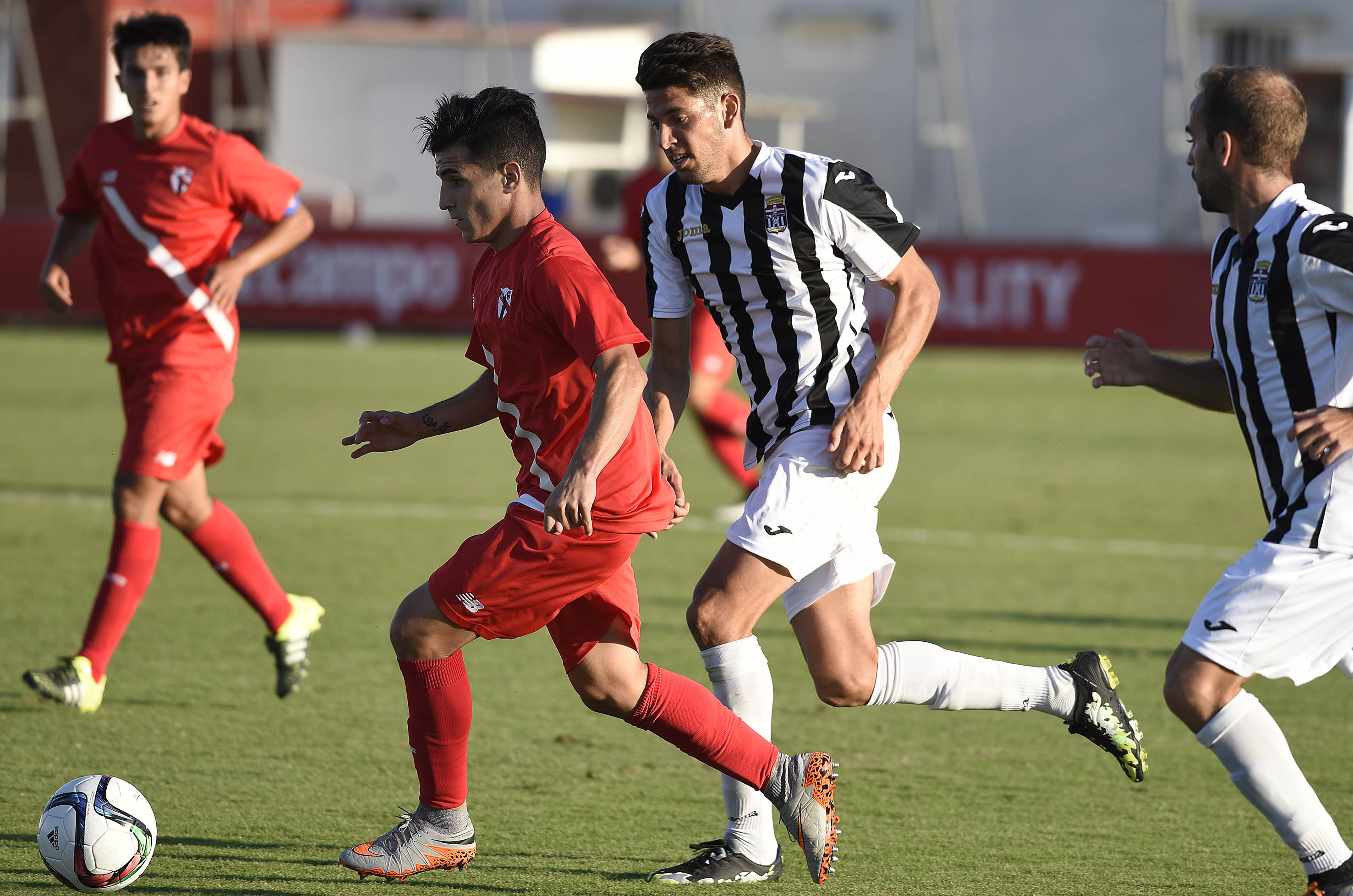 Matos del Sevilla Atlético ante el Cartagena