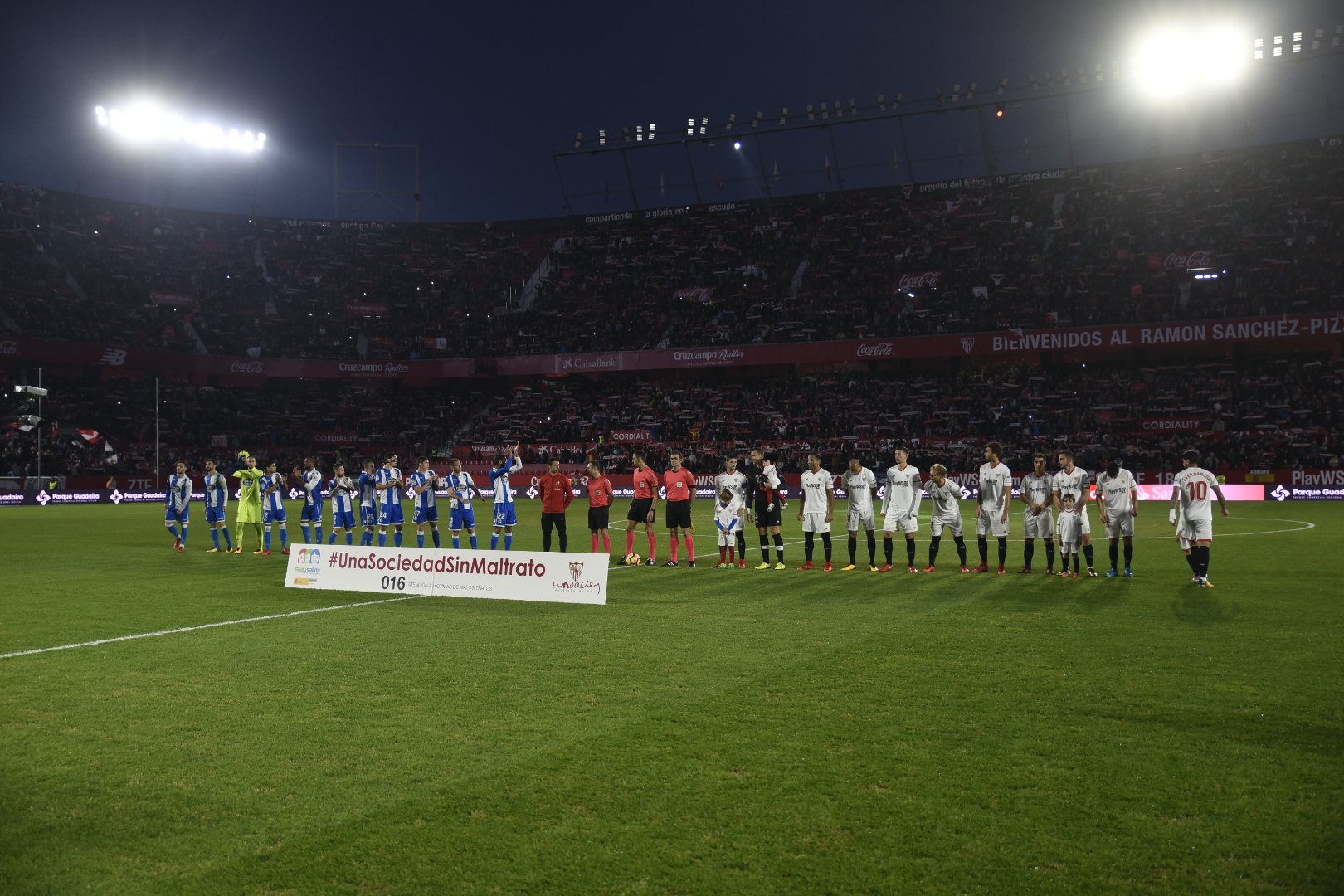 Starting elevens for Sevilla FC-Deportivo