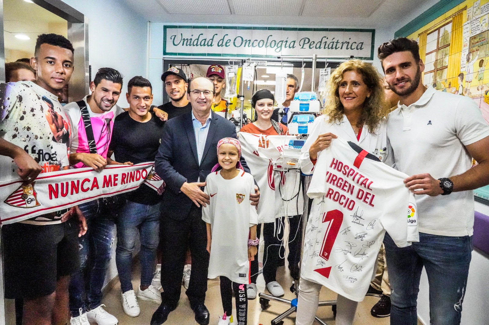 Visit to 'Hospital Virgen del Rocío' - Sevilla FC