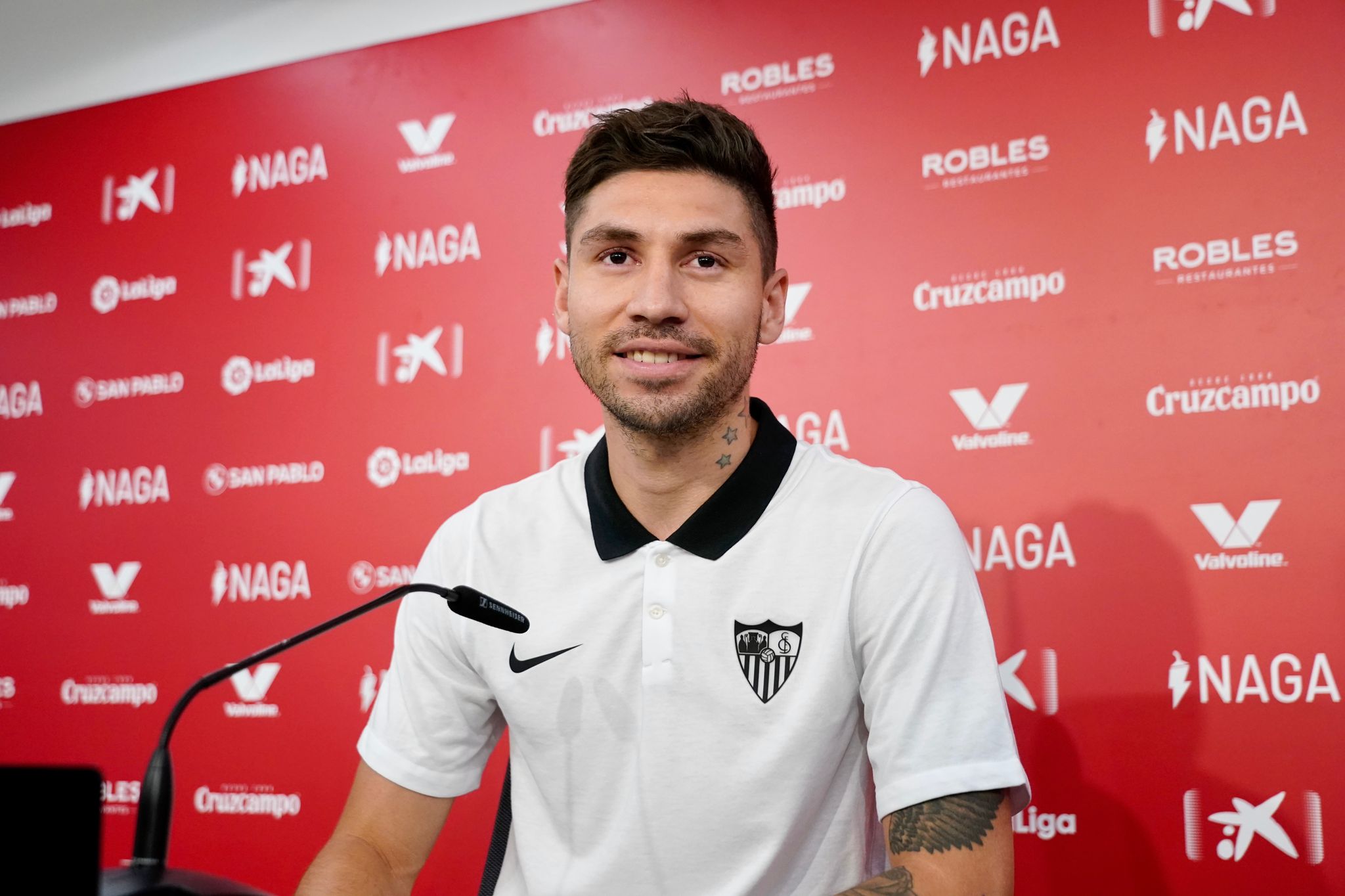 Montiel: 'What I like most about Sevilla is their style of play' | Sevilla  FC