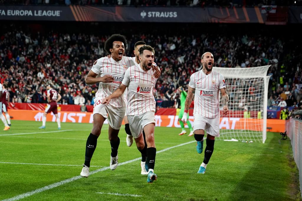 Sevilla FC celebrate their goal against West Ham