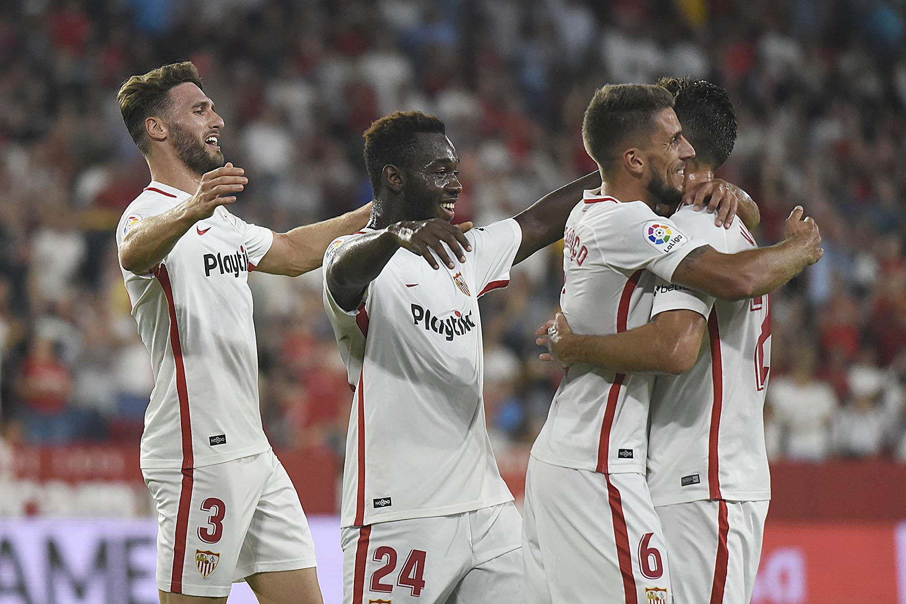 Carriço celebrates a goal with his teammates