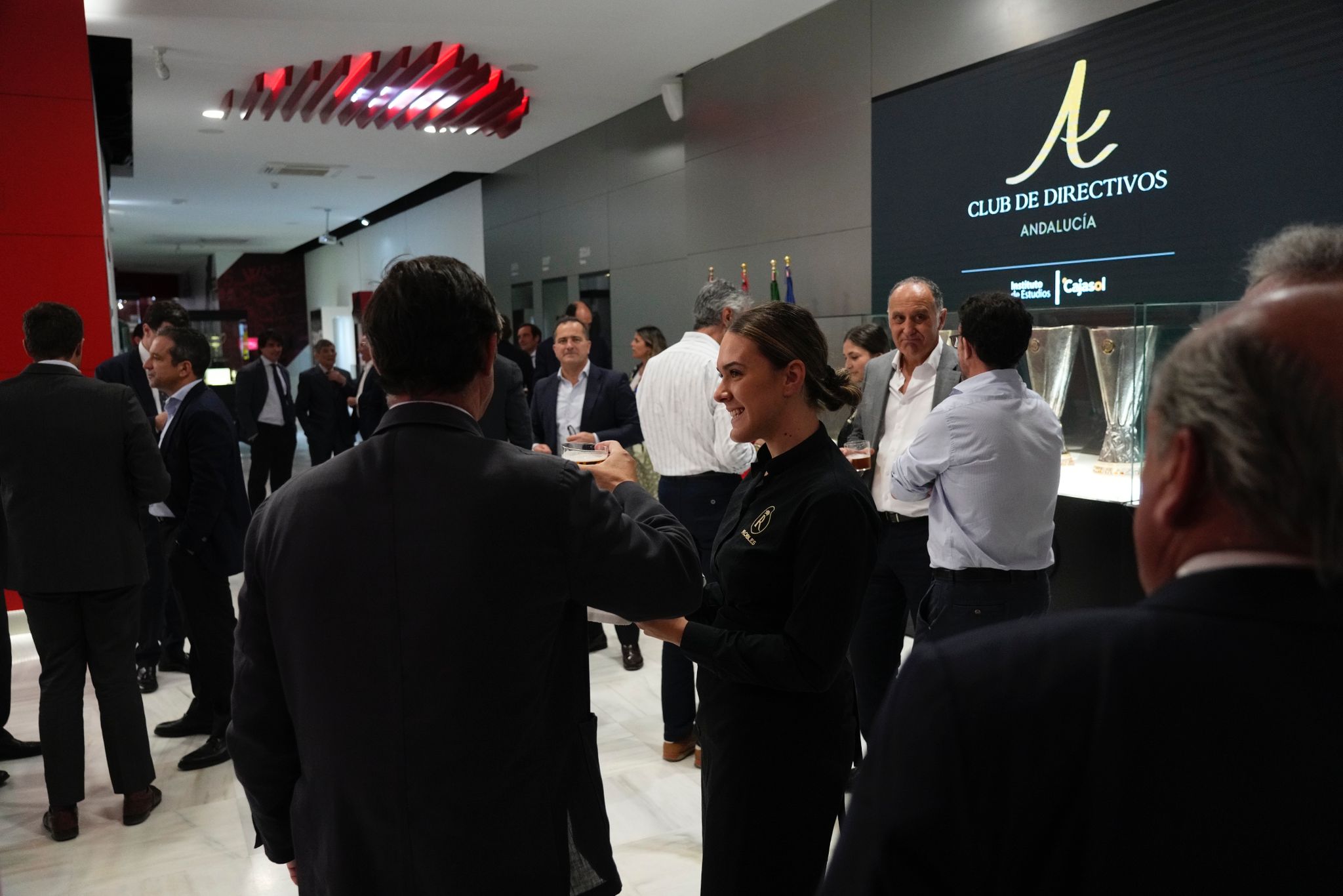 Evento organizado por Cajasol sobre El Gran Derbi