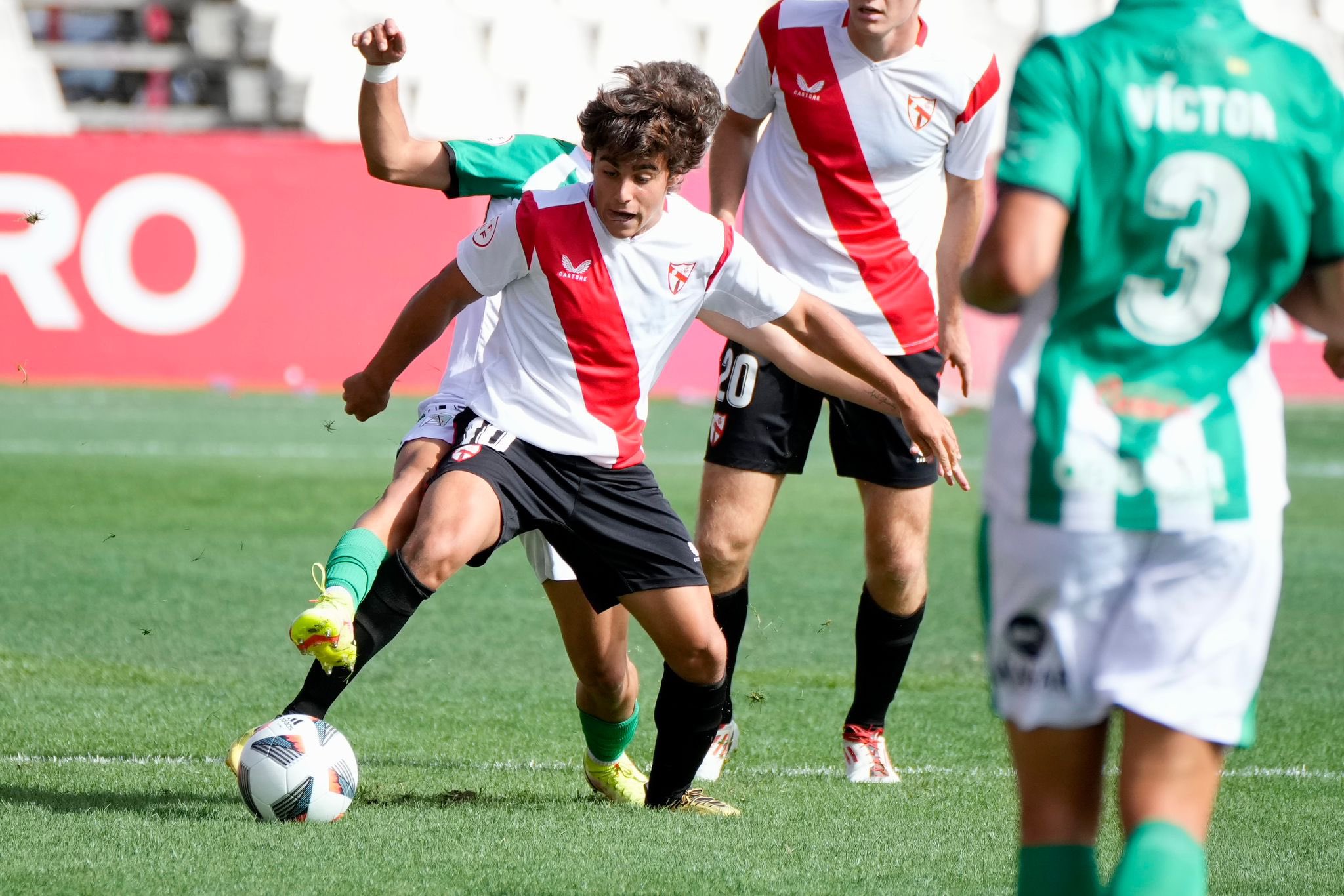 Imagen de Carlos Álvarez frente al Atlético Sanluqueño