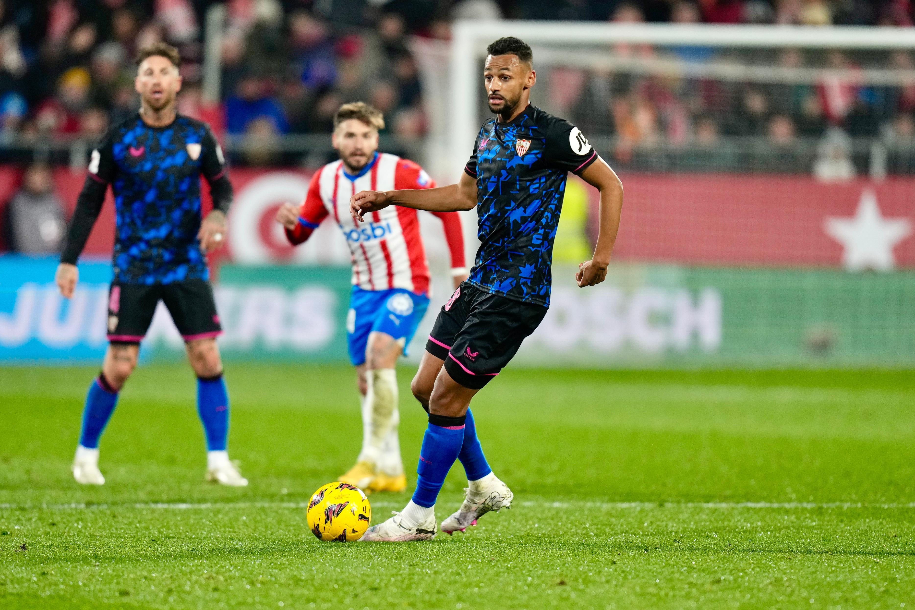 Sow in action against Girona FC