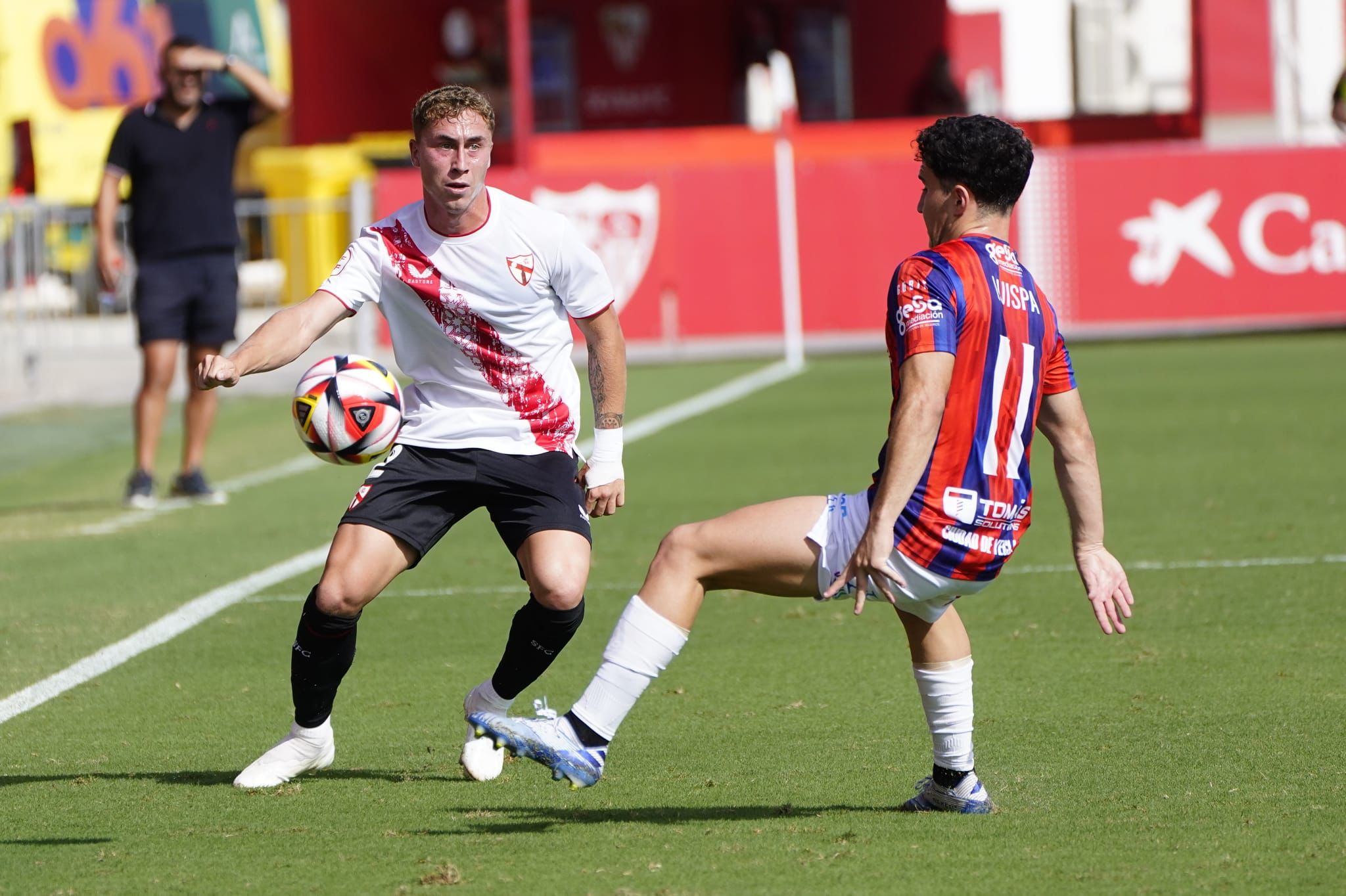 Imagen del encuentro entre el Sevilla Atlético y el Yeclano Deportivo
