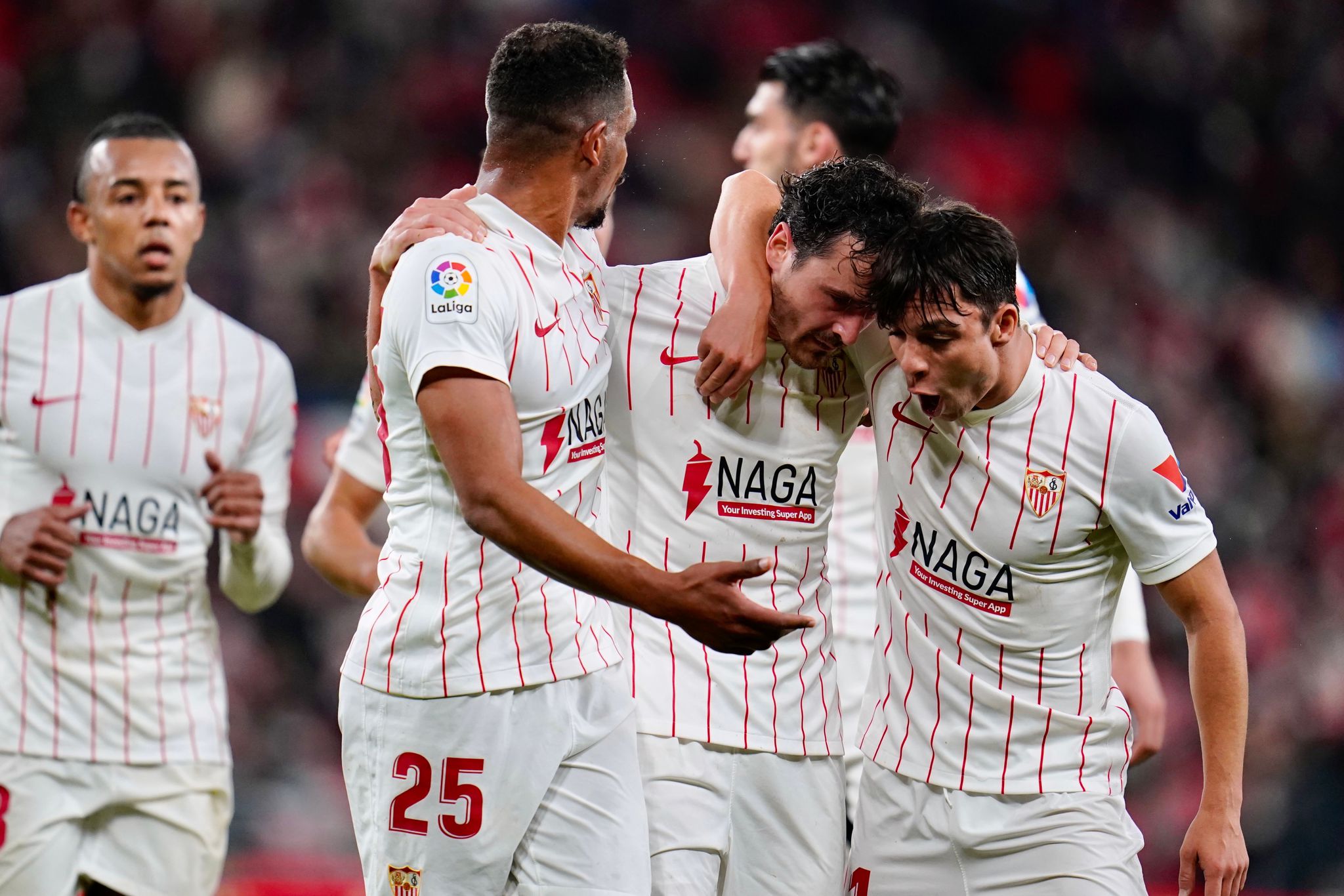 El Sevilla FC celebra su victoria ante el Athletic Club