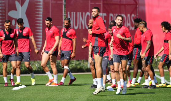 Entrenamiento del Sevilla FC el 13 de abril