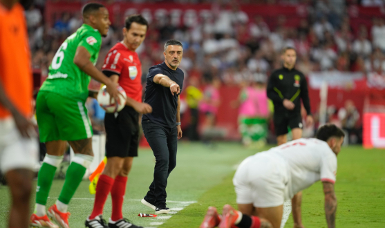 Imagen de García Pimienta en el Gran Derbi