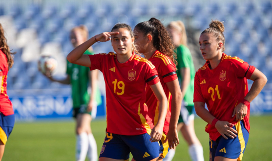 Alba Cerrato celebra su gol ante Irlanda del Norte