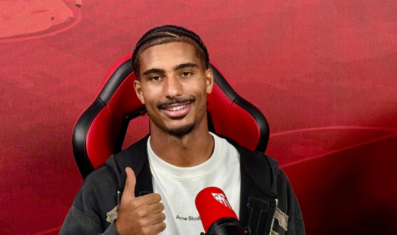 Loïc Badé, en el canal oficial de Twitch del Sevilla FC