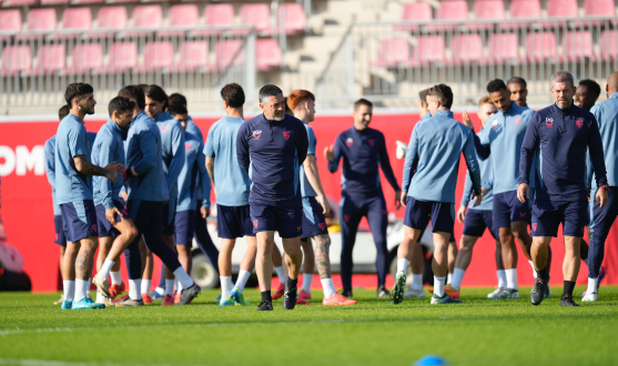 Entrenamiento del Sevilla FC en la ciudad deportiva