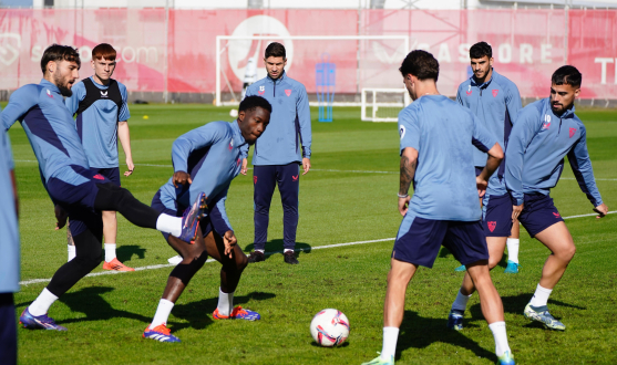 Entrenamiento del Sevilla FC en la ciudad deportiva