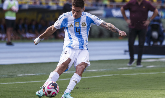 Montiel en un partido con la selección argentina