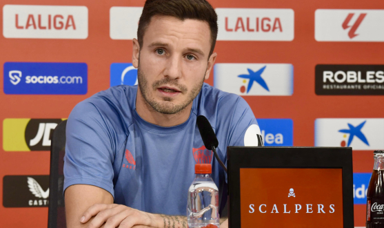 Saúl Ñíguez en la rueda de prensa