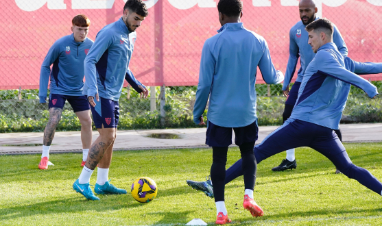 El Sevilla FC se ejercitó este sábado en la ciudad deportiva