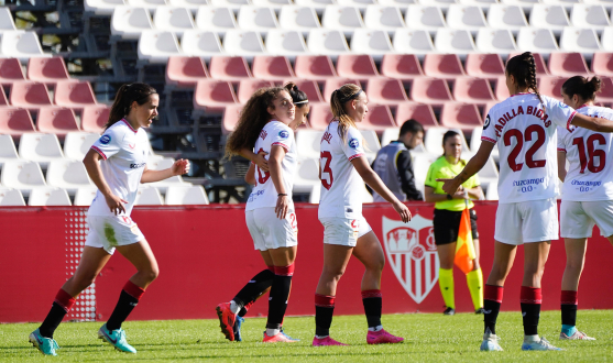 Las sevillistas celebran uno de los goles ante el RC Deportivo ABANCA