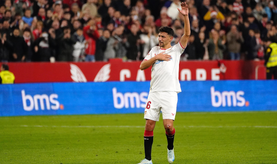 Jesús Navas tras su último partido en el Sánchez-Pizjuan